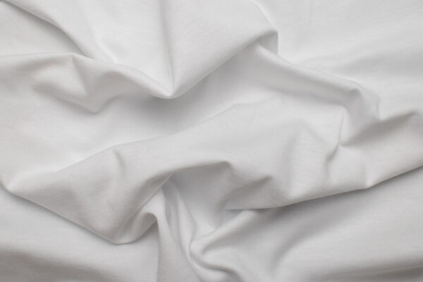 Як створити бренд одягу з нуля: вибір тканин і перші моделі